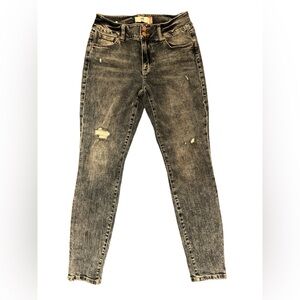 Cabi Distressed Denim Straight Leg Jeans - Size 6